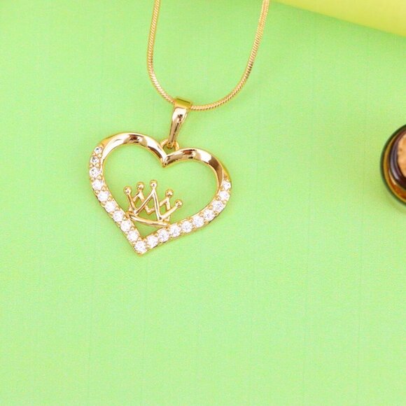 "Heart-Shaped Rose Gold Pendant with Crown Design and CZ Stones, XPPT1517 - Picture 10 of 11